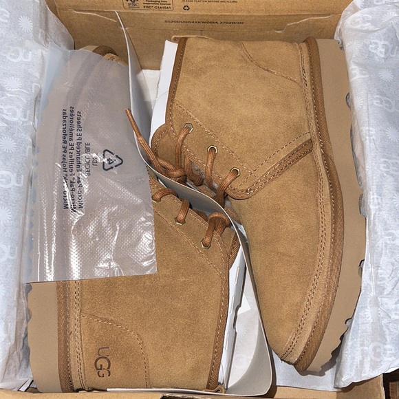 ✨NEW IN BOX✨ Ugg neumel boots - Picture 5 of 12